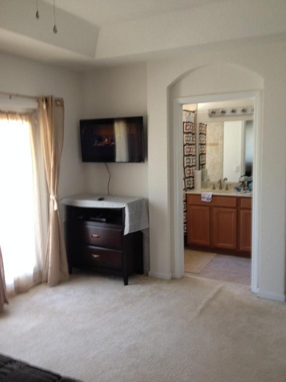 Speedway Blvd Townhouse Villa โฮมสเตด ภายนอก รูปภาพ