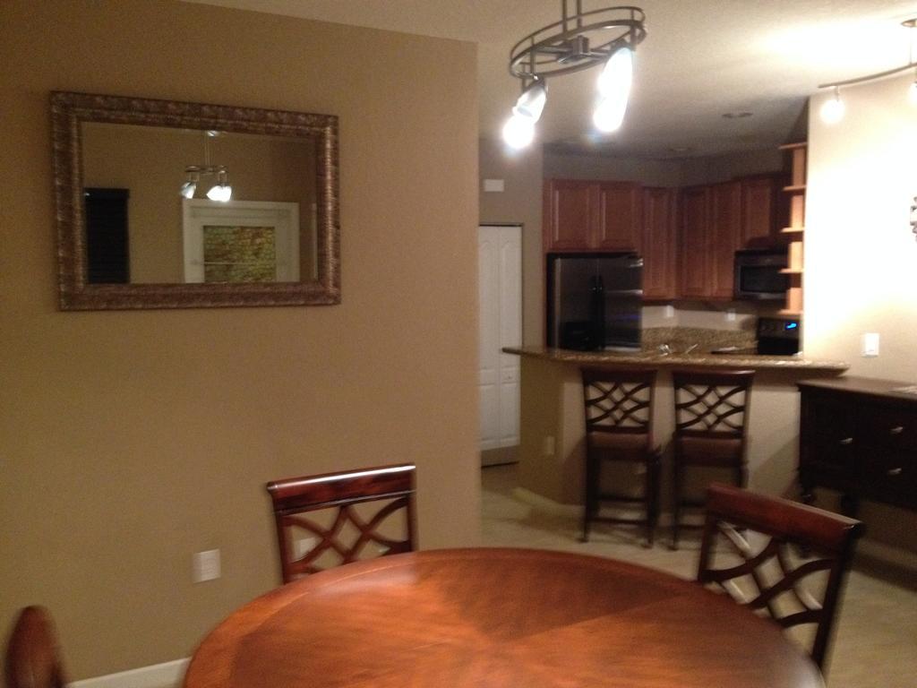 Speedway Blvd Townhouse Villa โฮมสเตด ภายนอก รูปภาพ